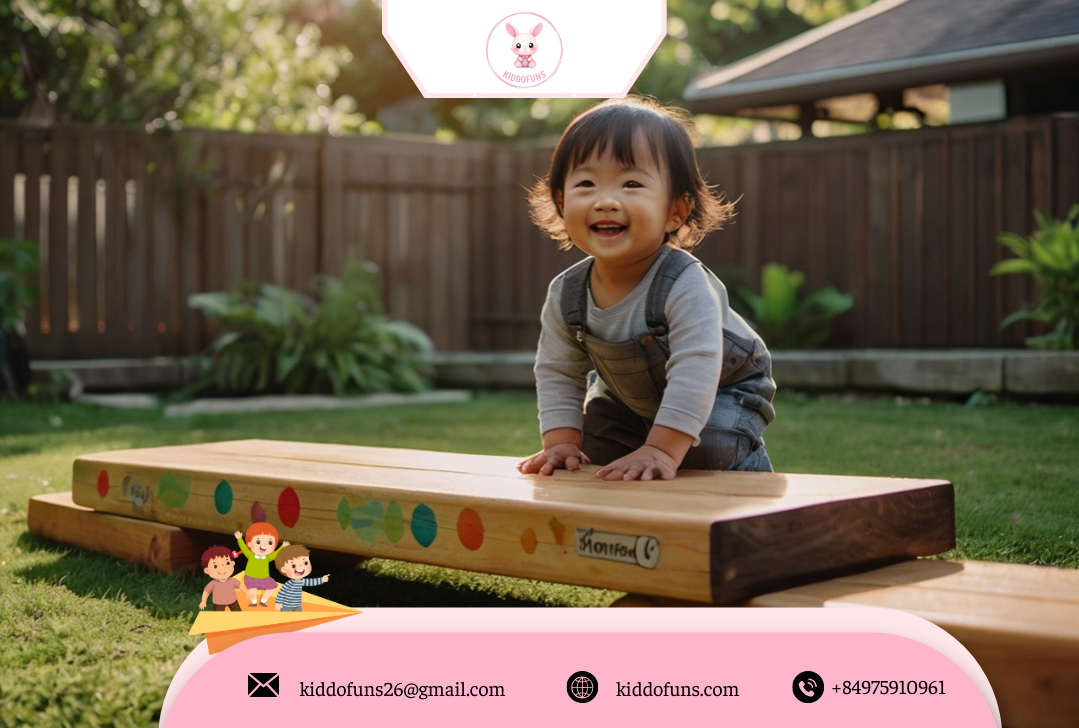 Đồ chơi vận động cho bé 2 tuổi ngoài trời